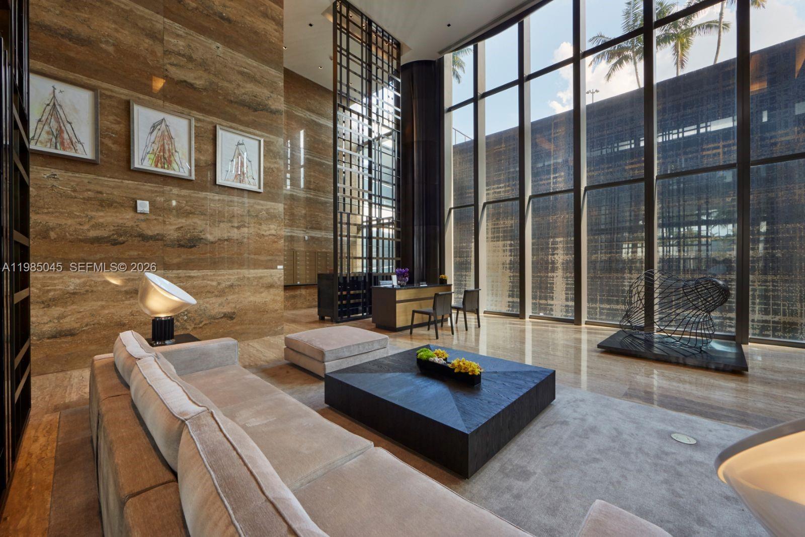 800 S Pointe Dr #901 Miami Beach, FL 33139