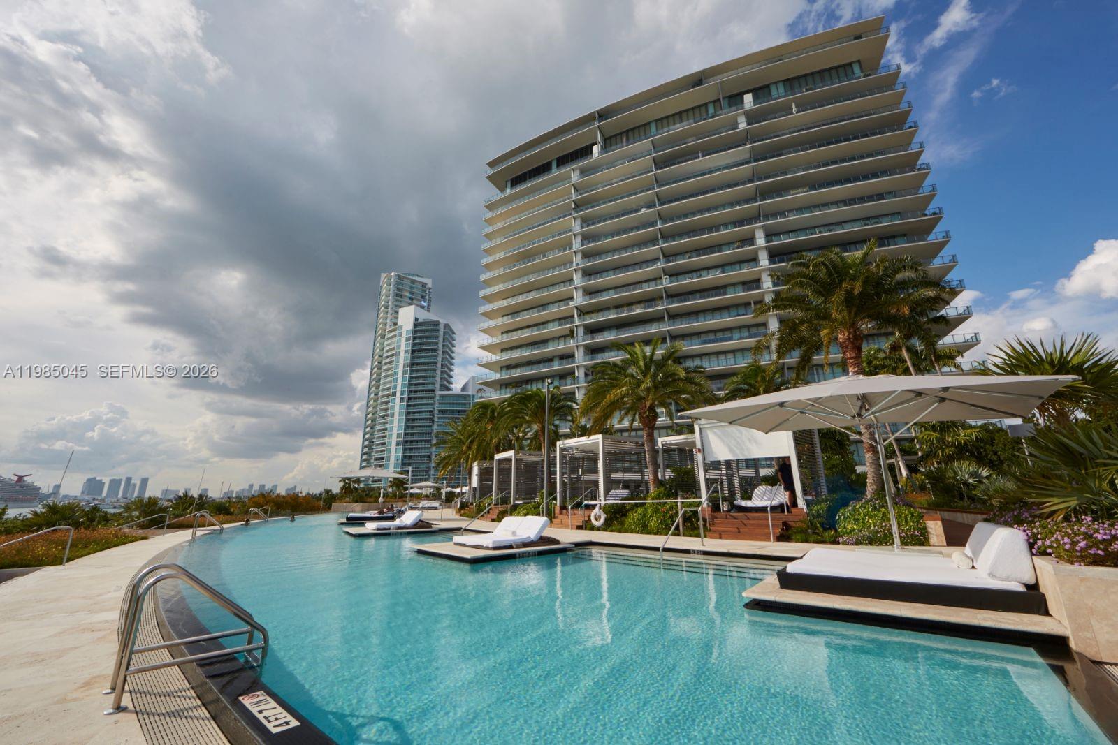 800 S Pointe Dr #901 Miami Beach, FL 33139