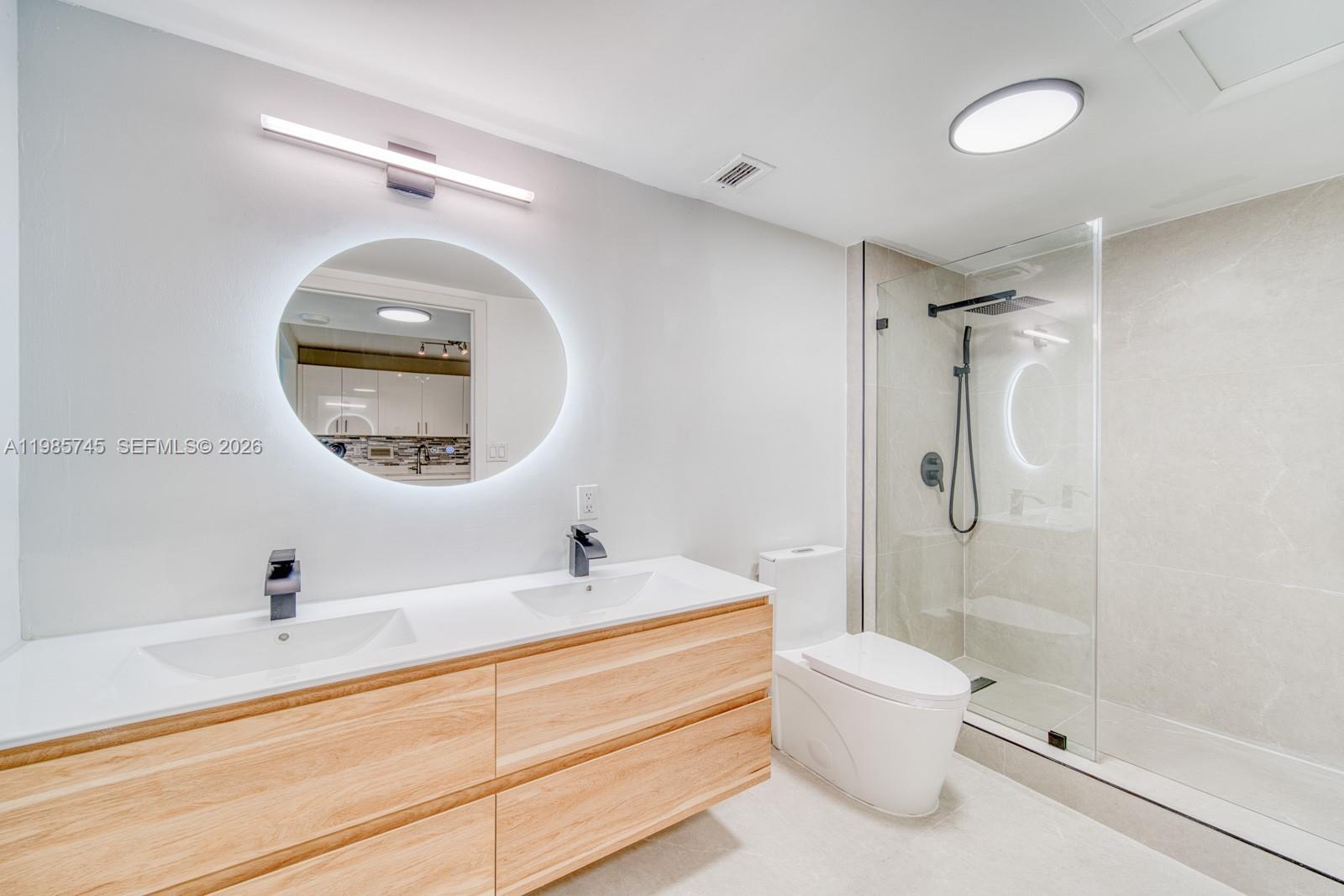 2301 Collins Ave #311 Miami Beach, FL 33139