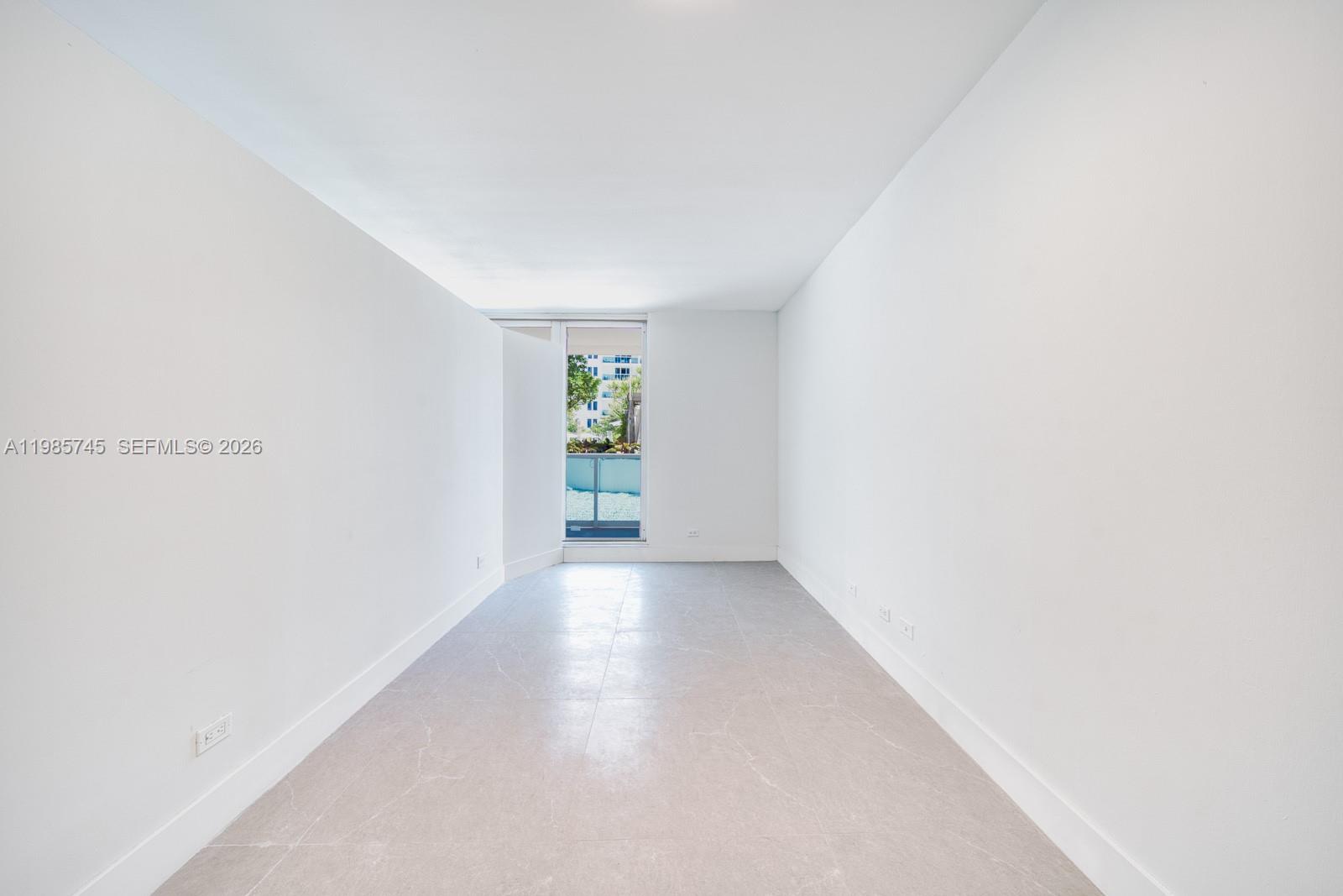 2301 Collins Ave #311 Miami Beach, FL 33139