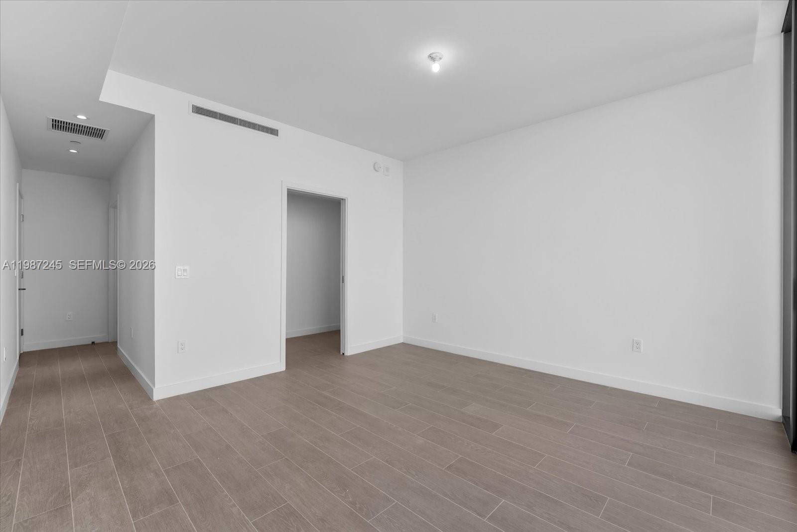 500 Alton Rd #2402 Miami Beach, FL 33139