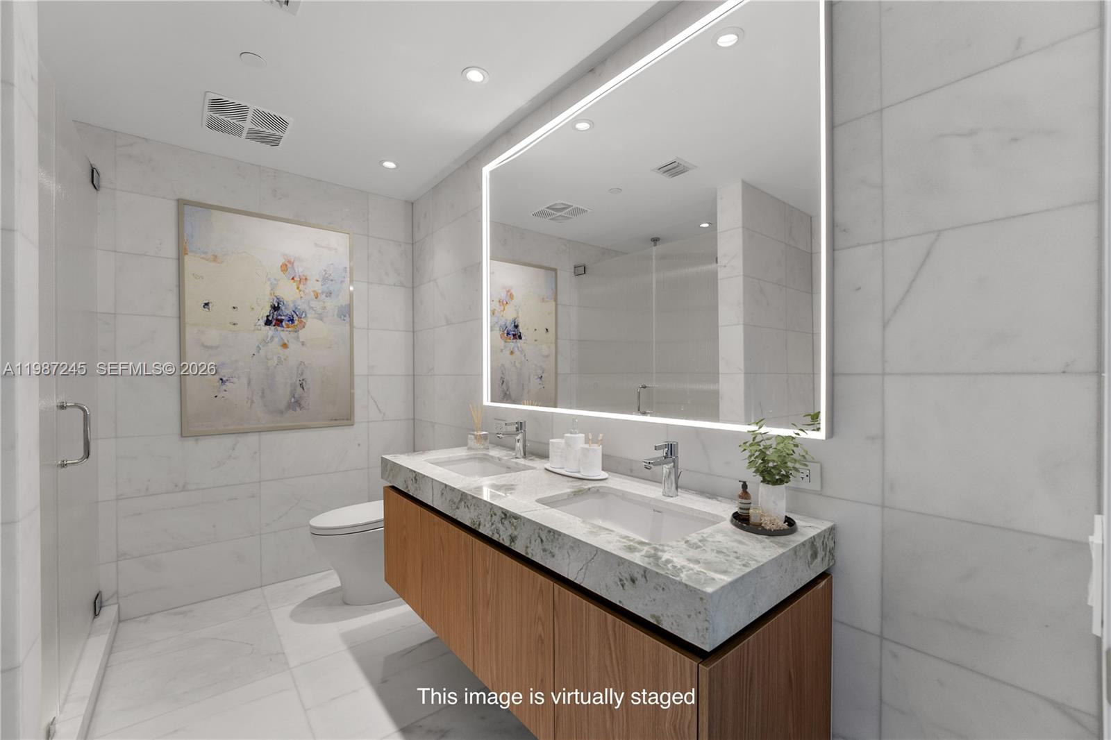 500 Alton Rd #2402 Miami Beach, FL 33139