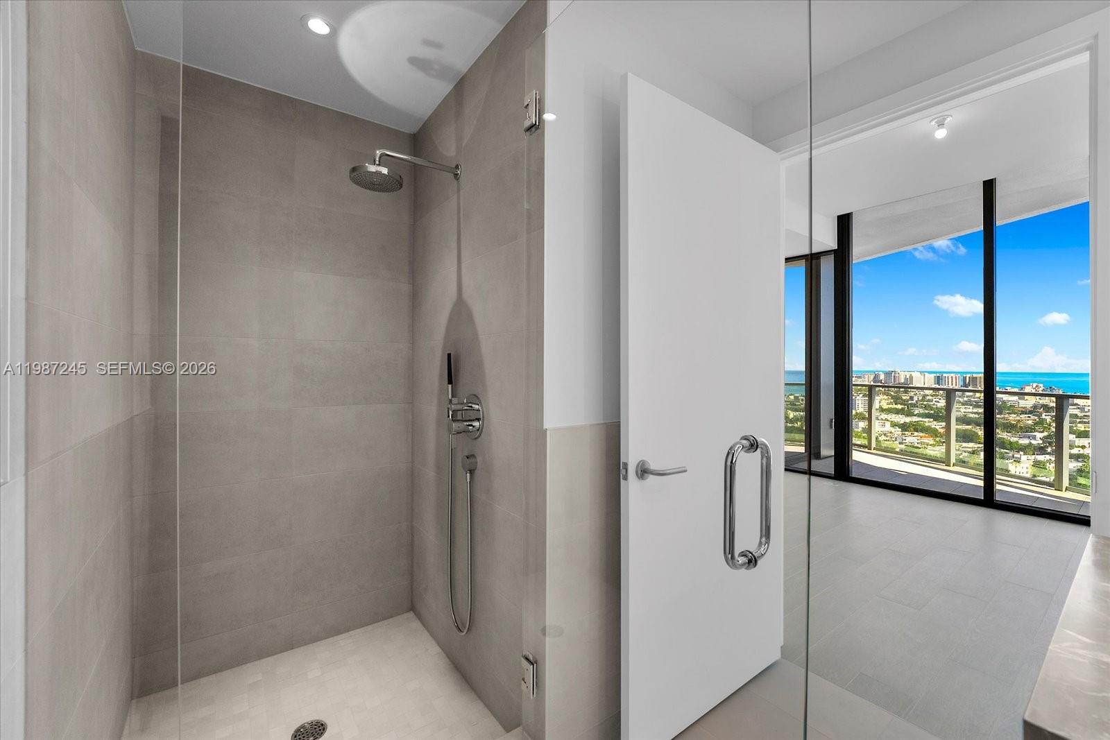 500 Alton Rd #2402 Miami Beach, FL 33139