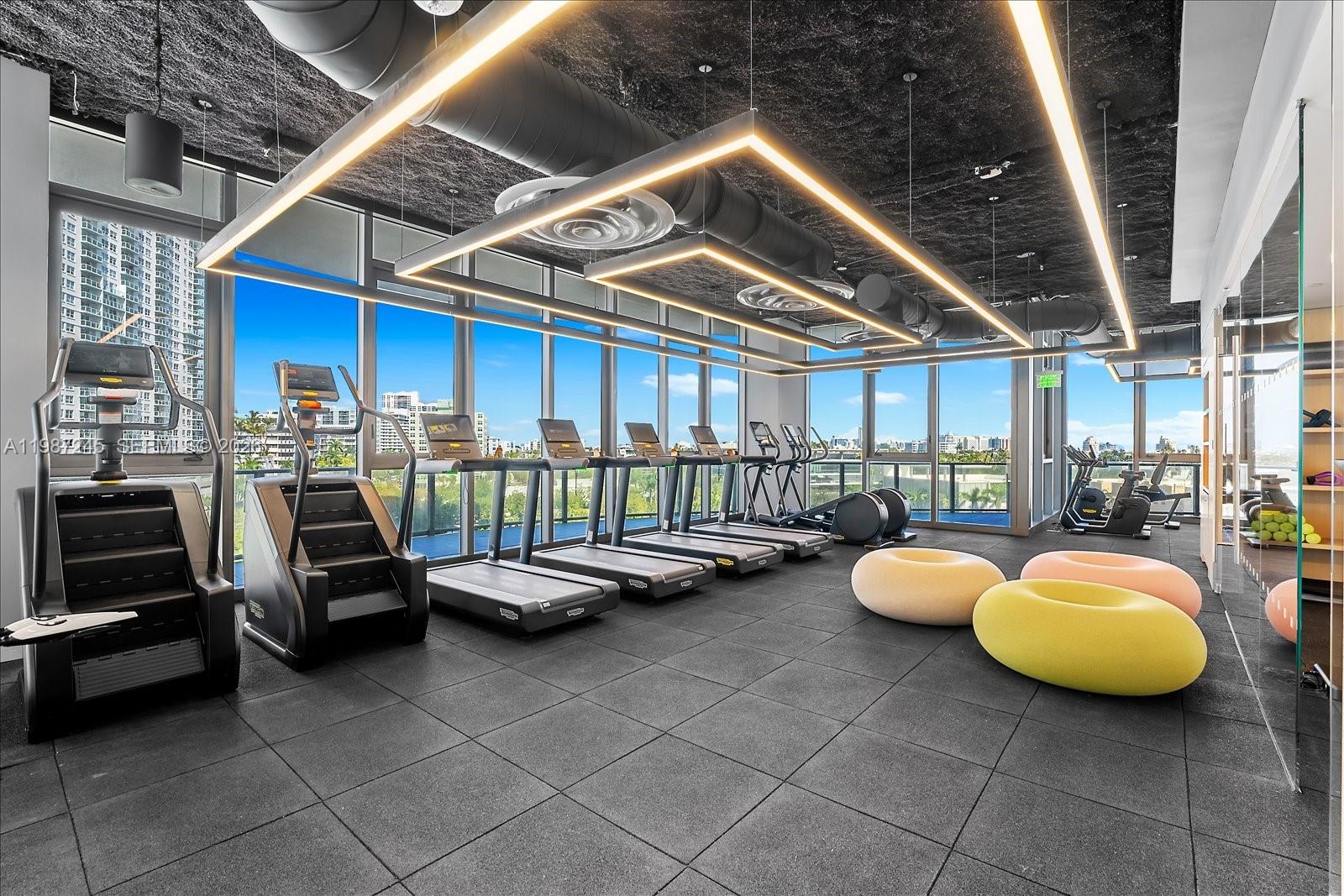 500 Alton Rd #2402 Miami Beach, FL 33139