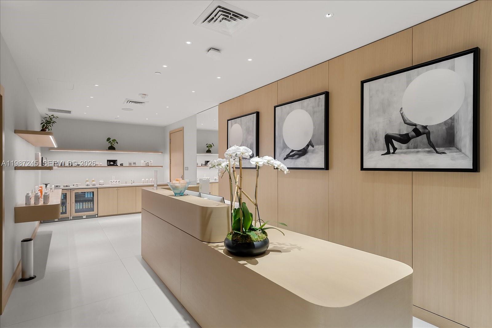 500 Alton Rd #2402 Miami Beach, FL 33139