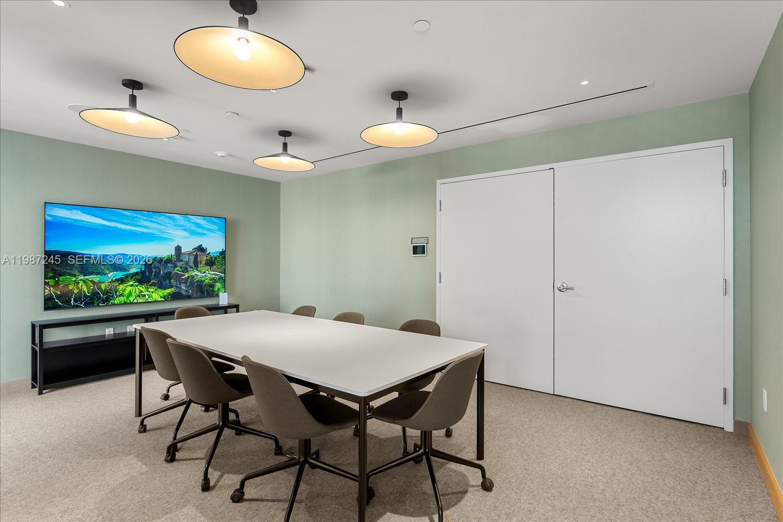 500 Alton Rd #2402 Miami Beach, FL 33139