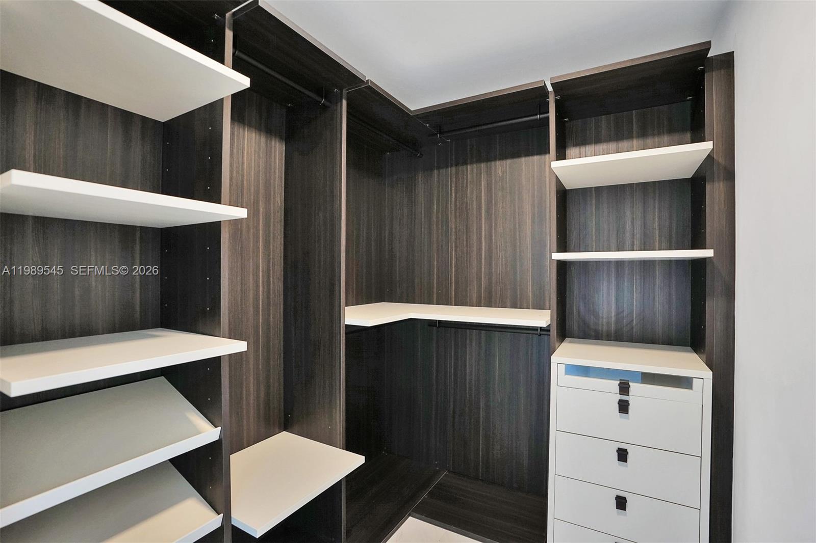 image Merrick Manor21