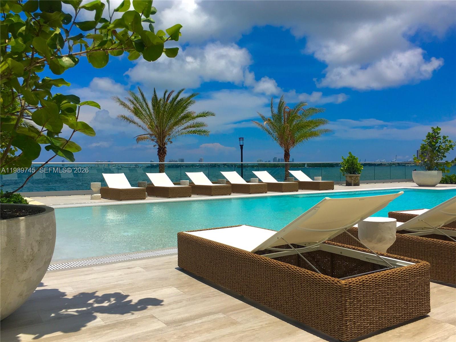 image Biscayne Beach73