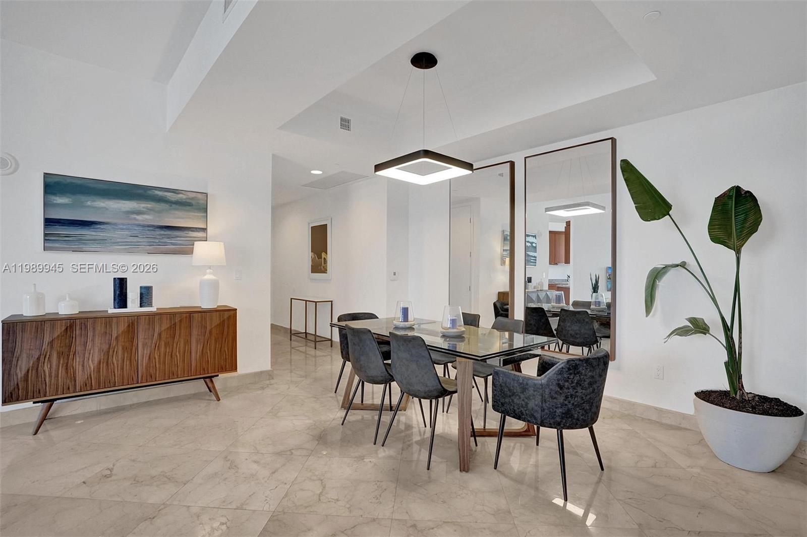 image Trump Tower I8