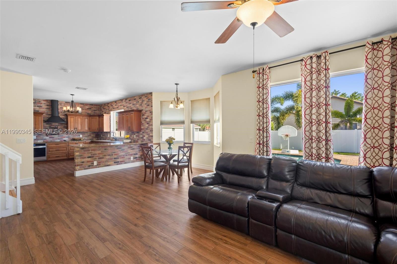 17900 SW 4th Ct Pembroke Pines, FL 33029