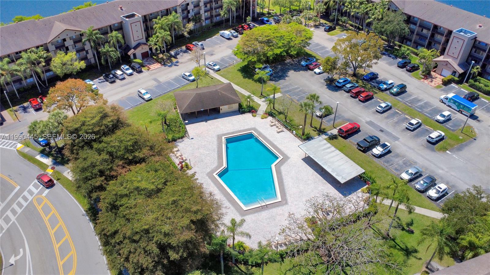 700 SW 137th Ave #303H Pembroke Pines, FL 33027