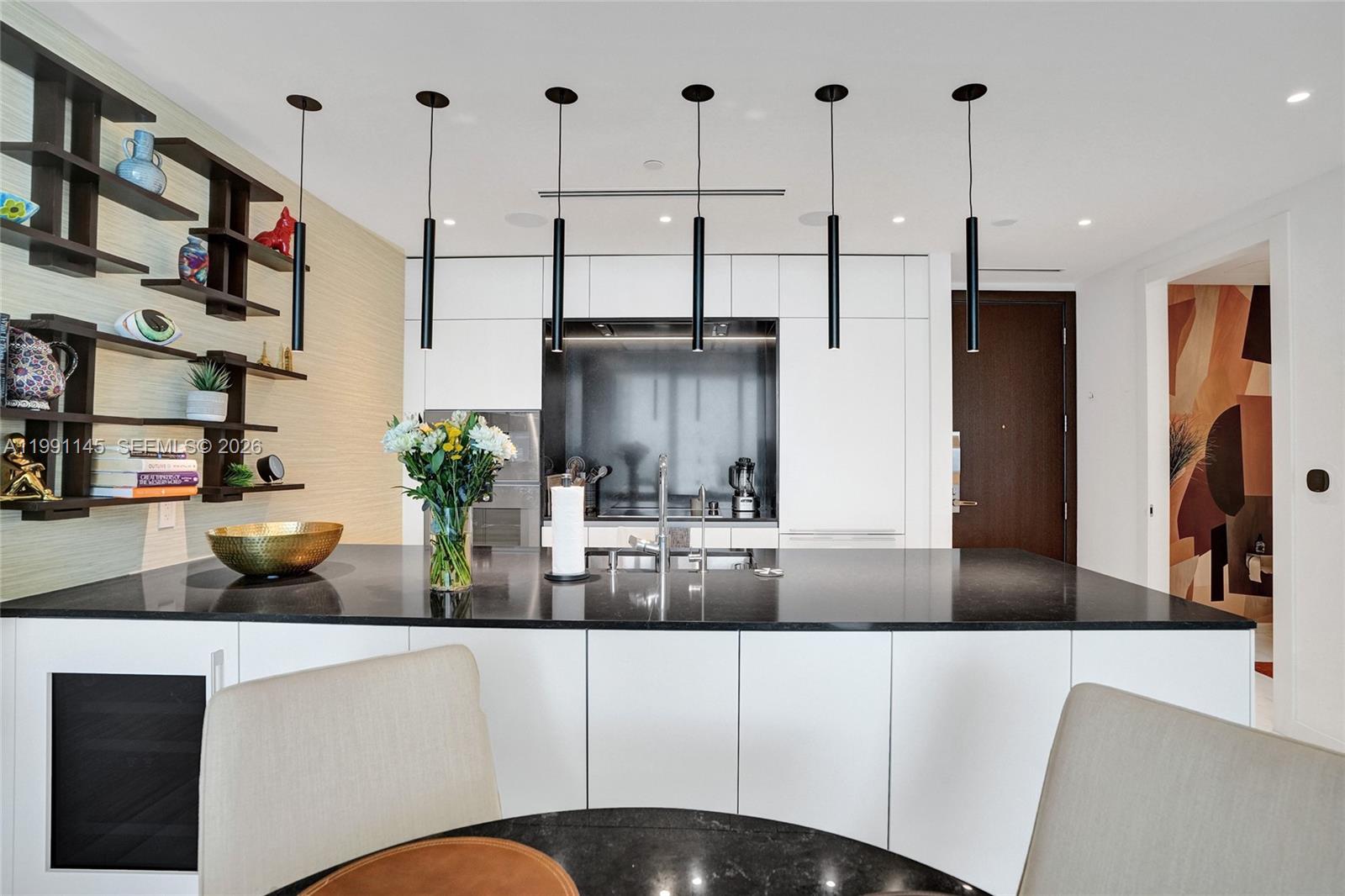 image Aston Martin Residences12