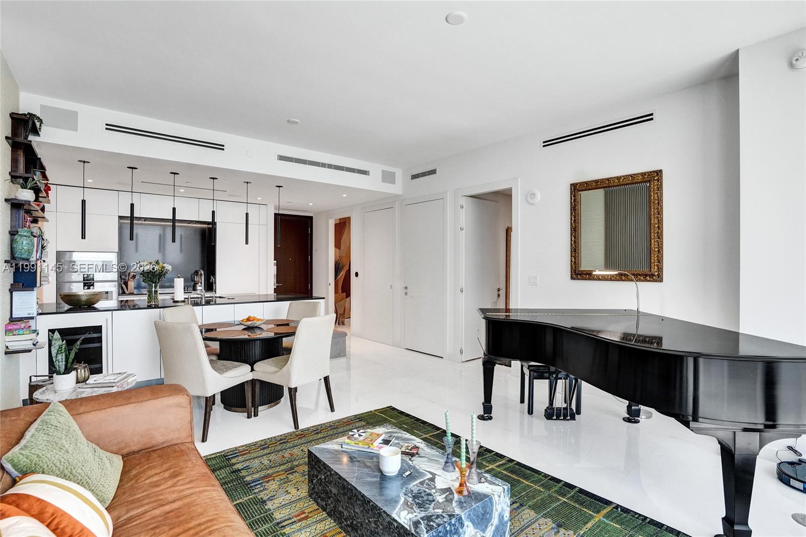 image Aston Martin Residences17