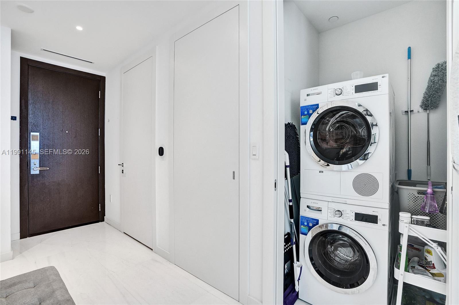 image Aston Martin Residences41