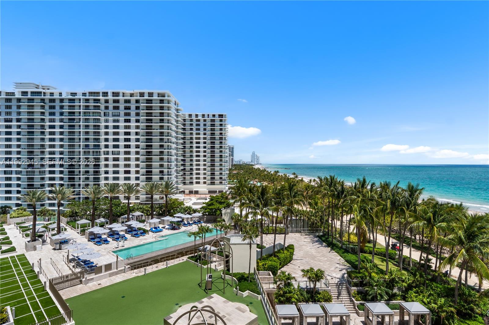 image St Regis Bal Harbour Center40