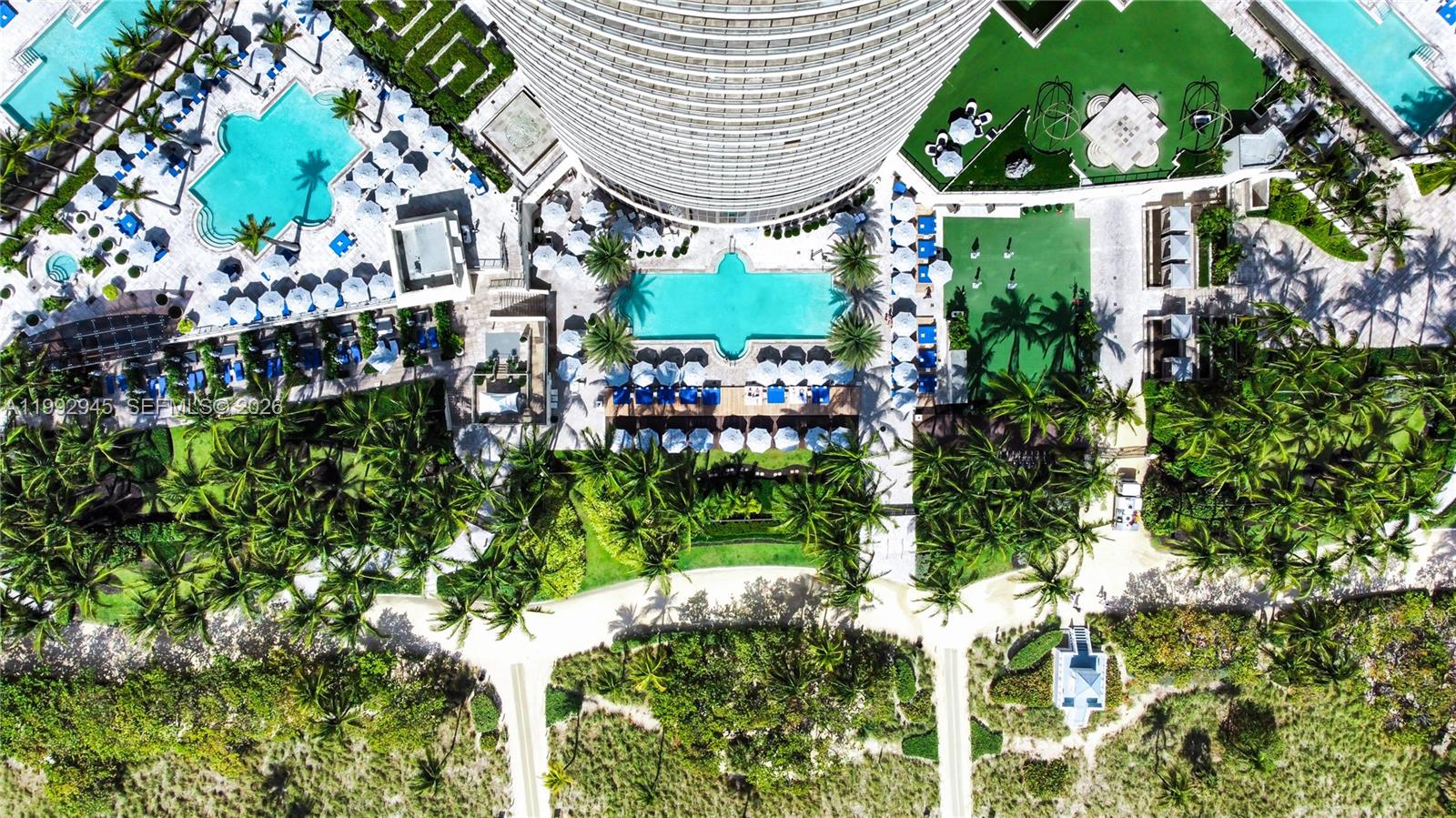 image St Regis Bal Harbour Center45