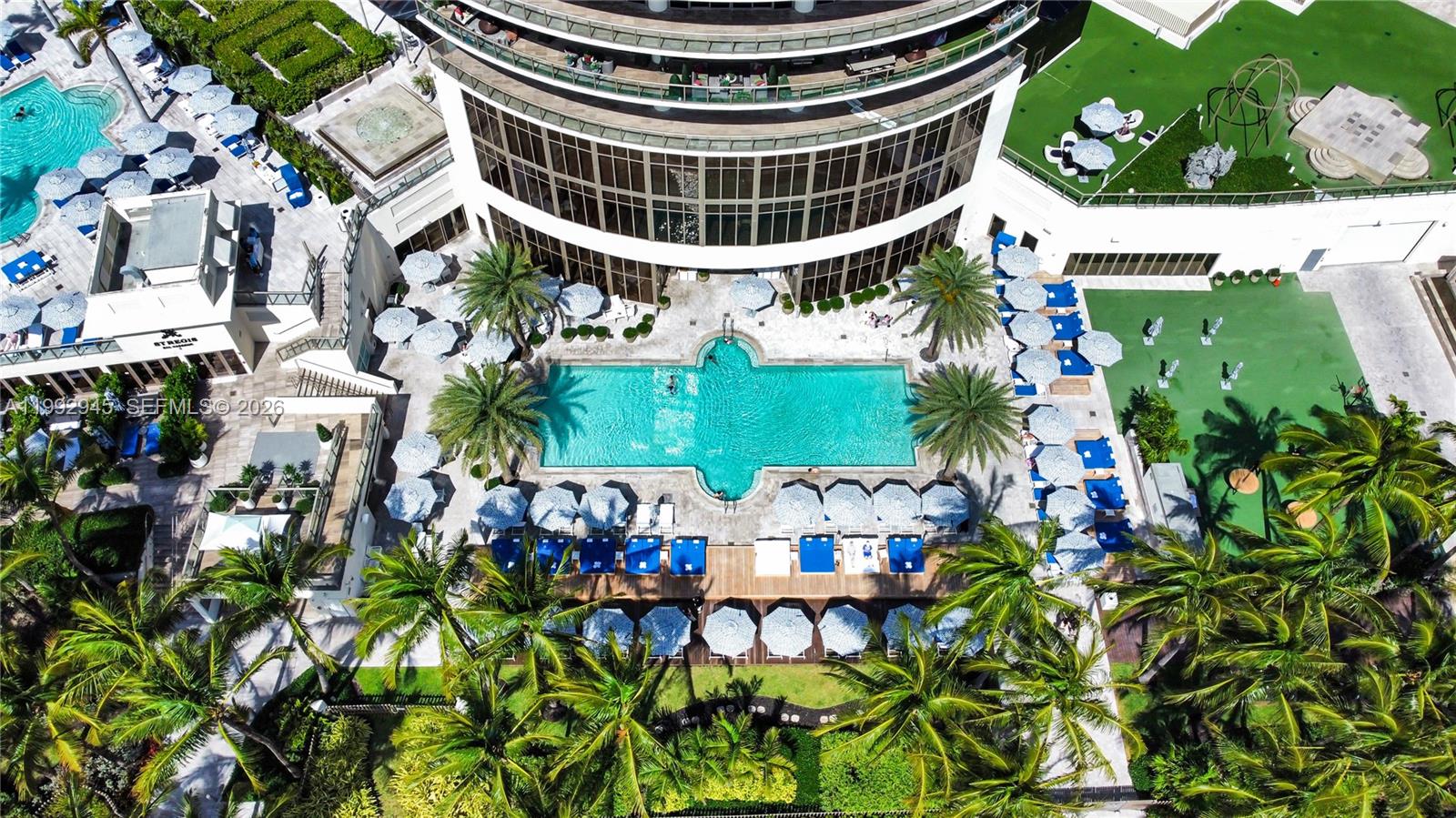 image St Regis Bal Harbour Center46