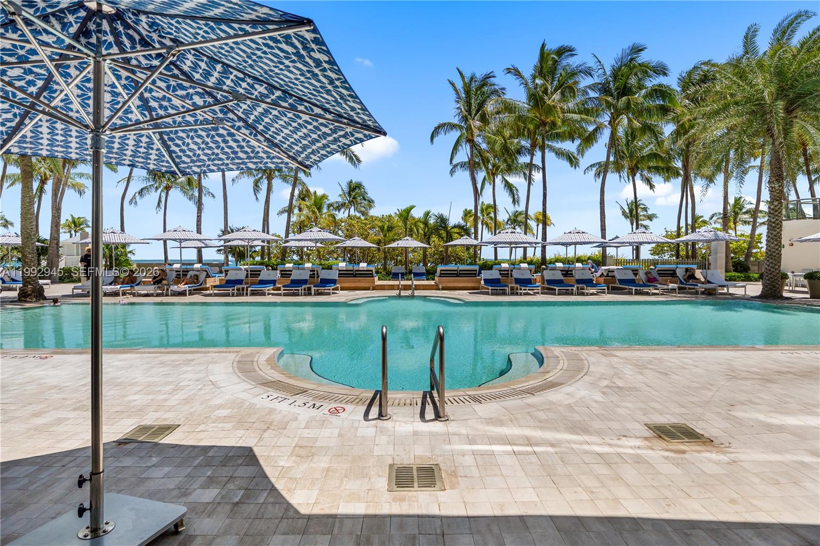 image St Regis Bal Harbour Center48