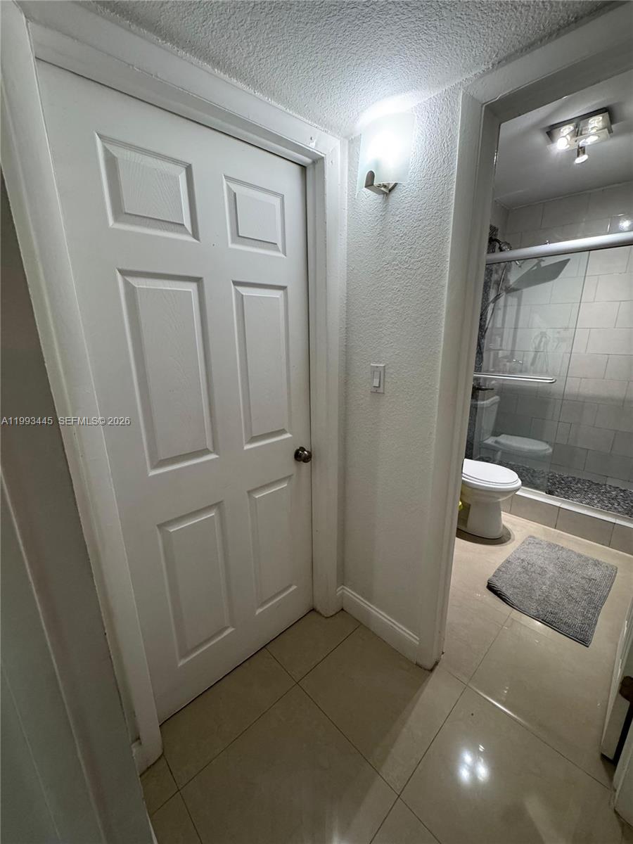 6960 Miami Gdns Dr #2-516 Hialeah, FL 33015