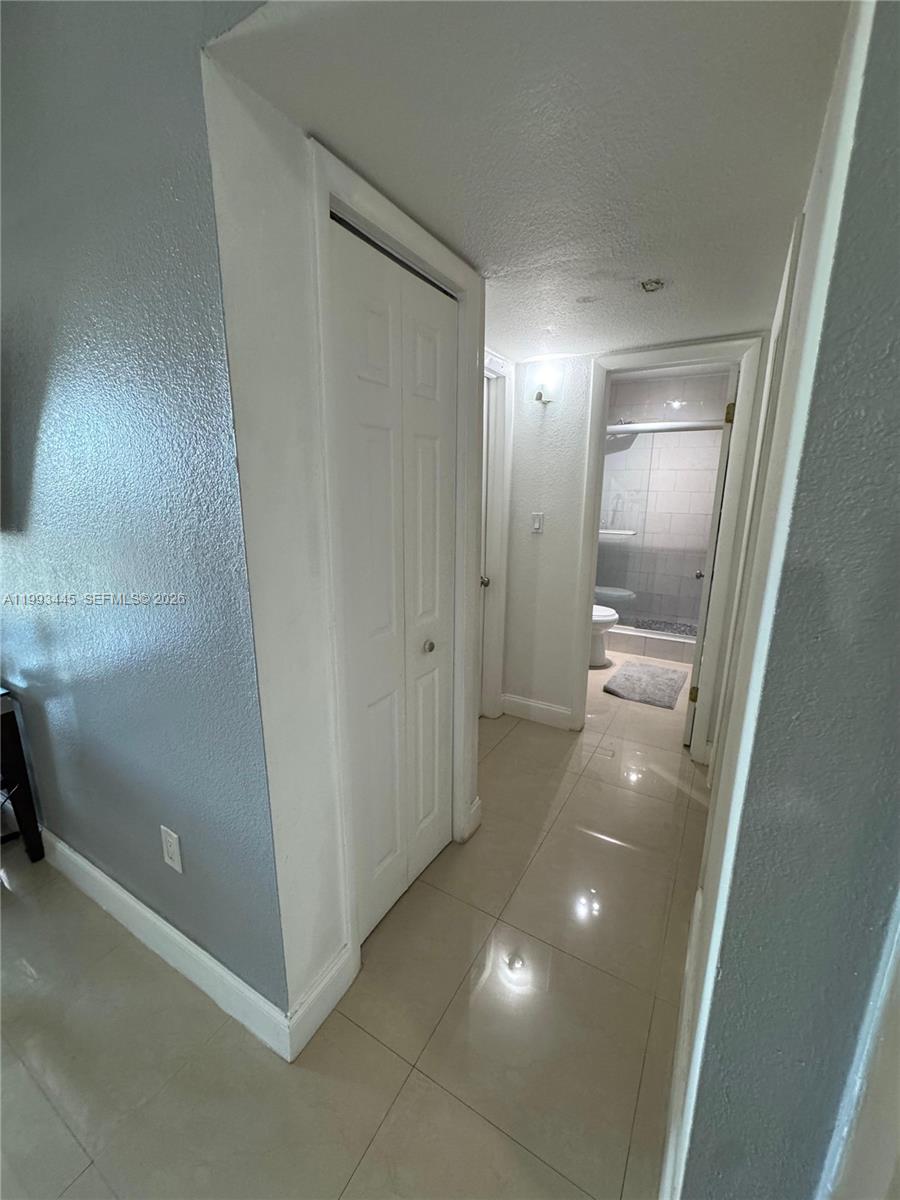 6960 Miami Gdns Dr #2-516 Hialeah, FL 33015