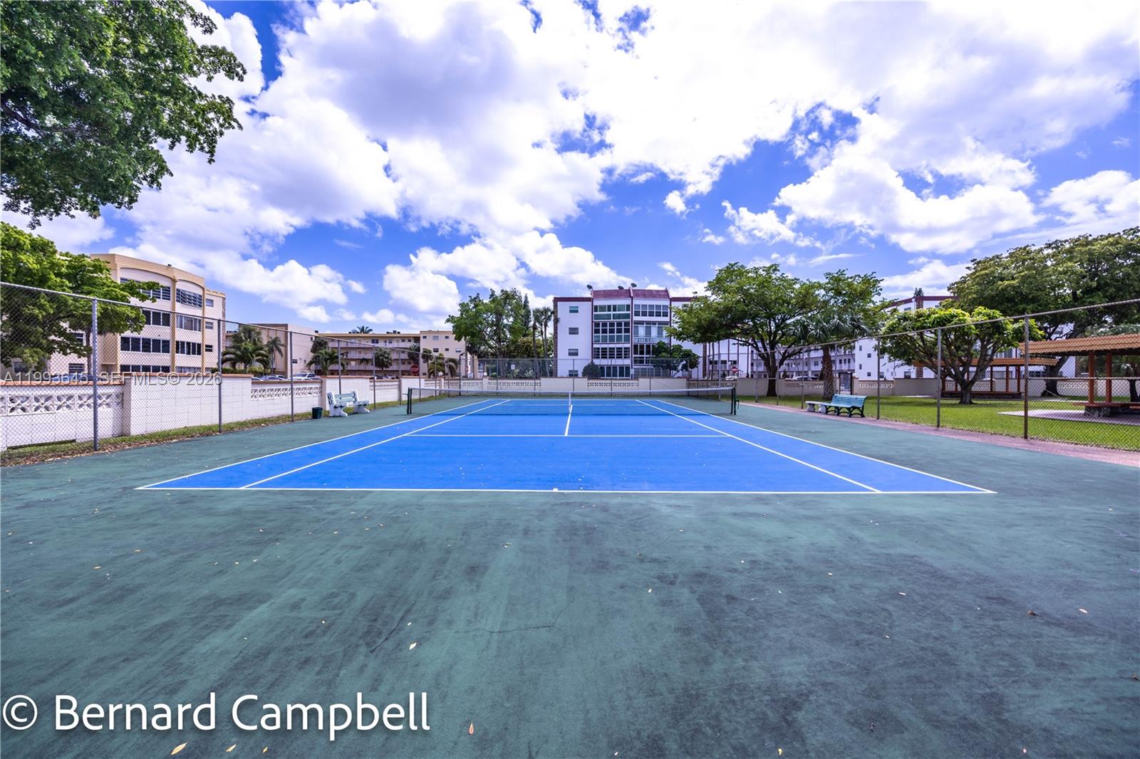 3940 NW 42nd Ave #417 Lauderdale Lakes, FL 33319