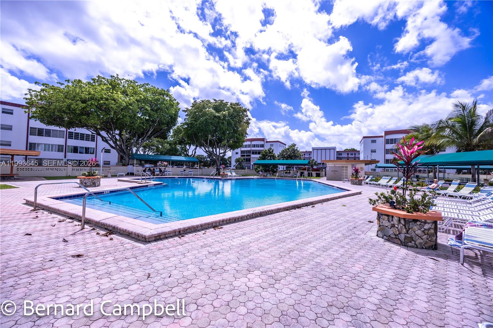 3940 NW 42nd Ave #417 Lauderdale Lakes, FL 33319