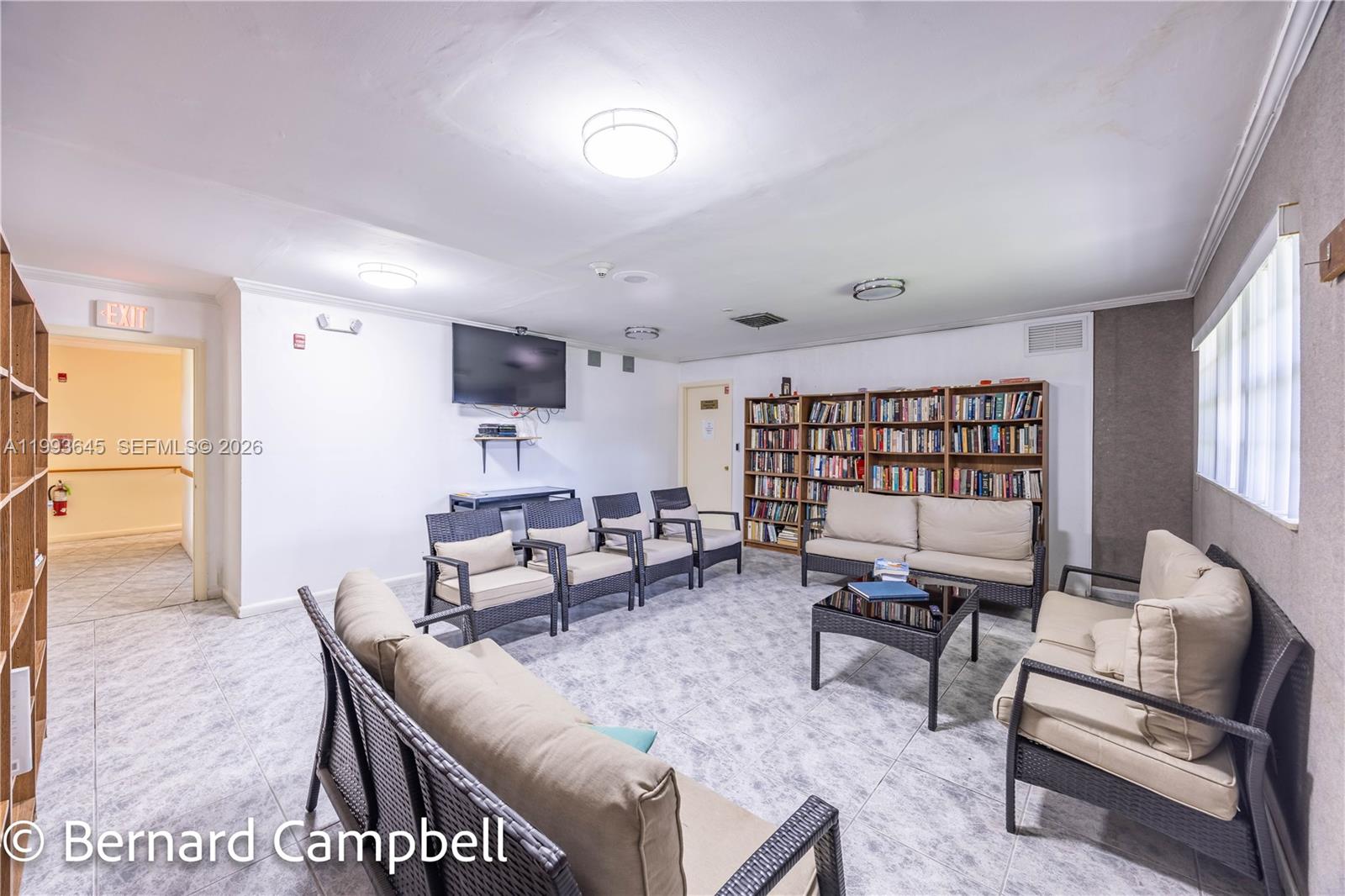 3940 NW 42nd Ave #417 Lauderdale Lakes, FL 33319