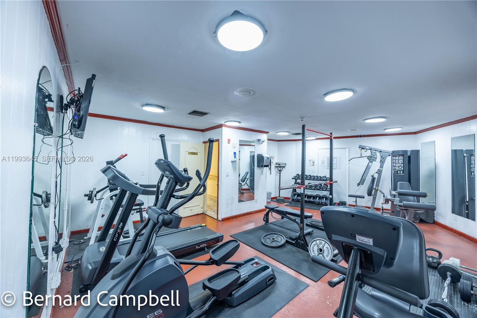 3940 NW 42nd Ave #417 Lauderdale Lakes, FL 33319