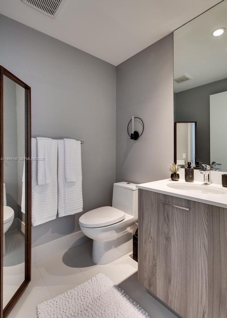 Undisclosed Address Miami, FL 33137