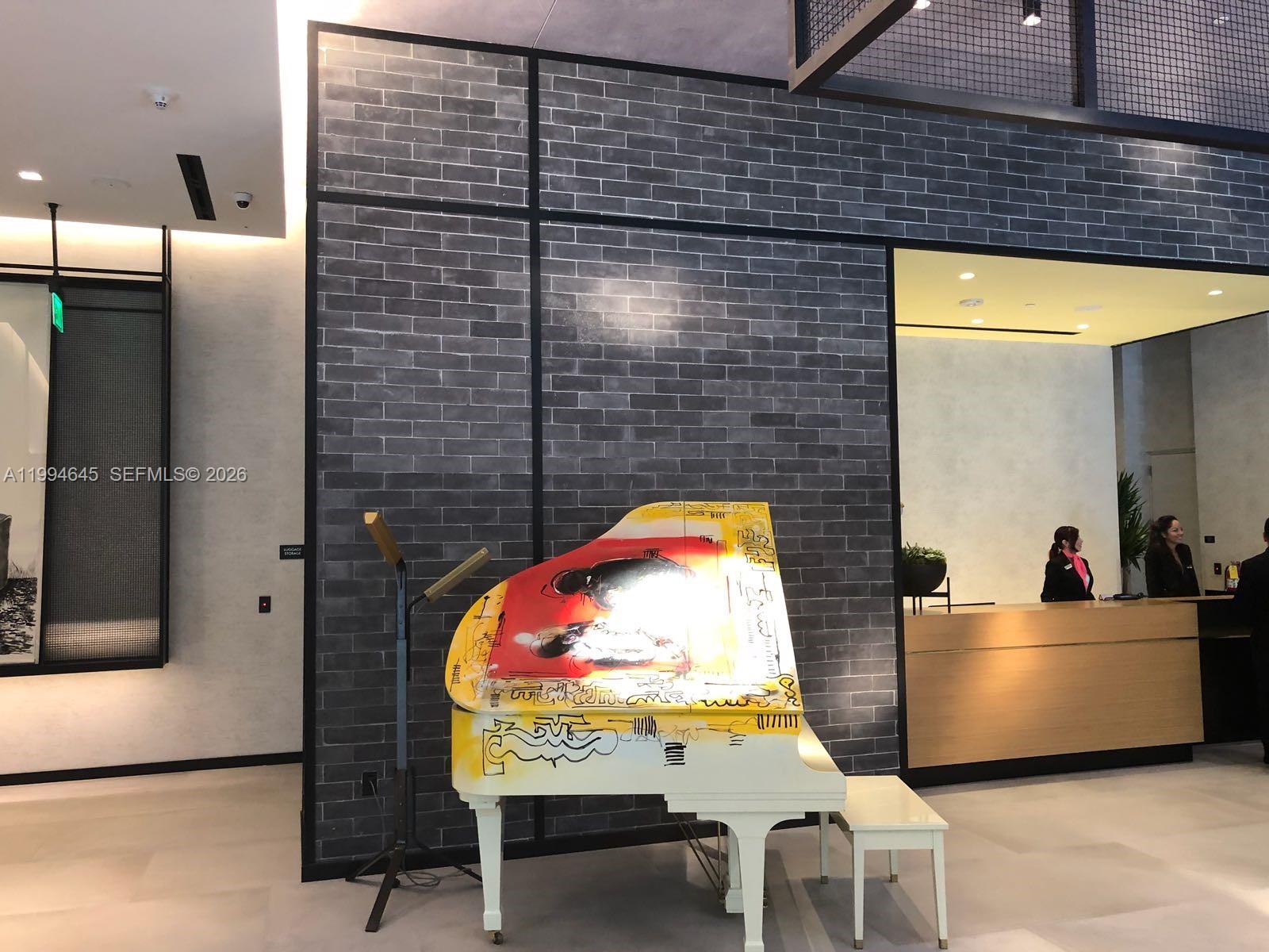 121 NE 34th St #1207 Miami, FL 33137