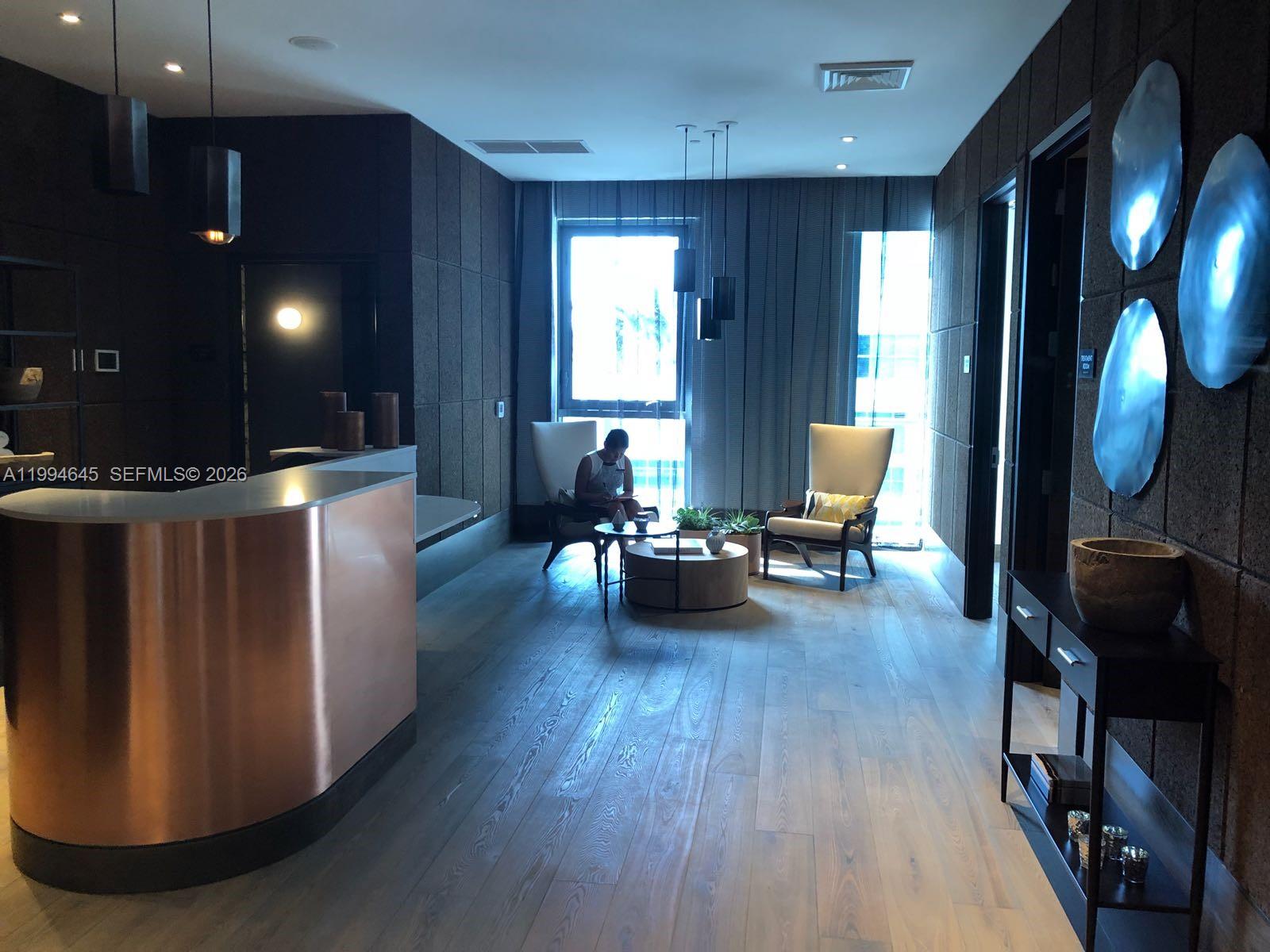 121 NE 34th St #1207 Miami, FL 33137