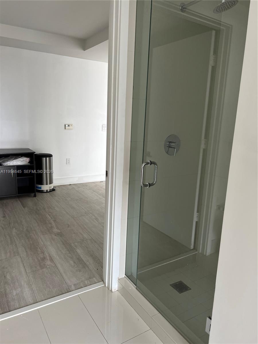 121 NE 34th St #1207 Miami, FL 33137