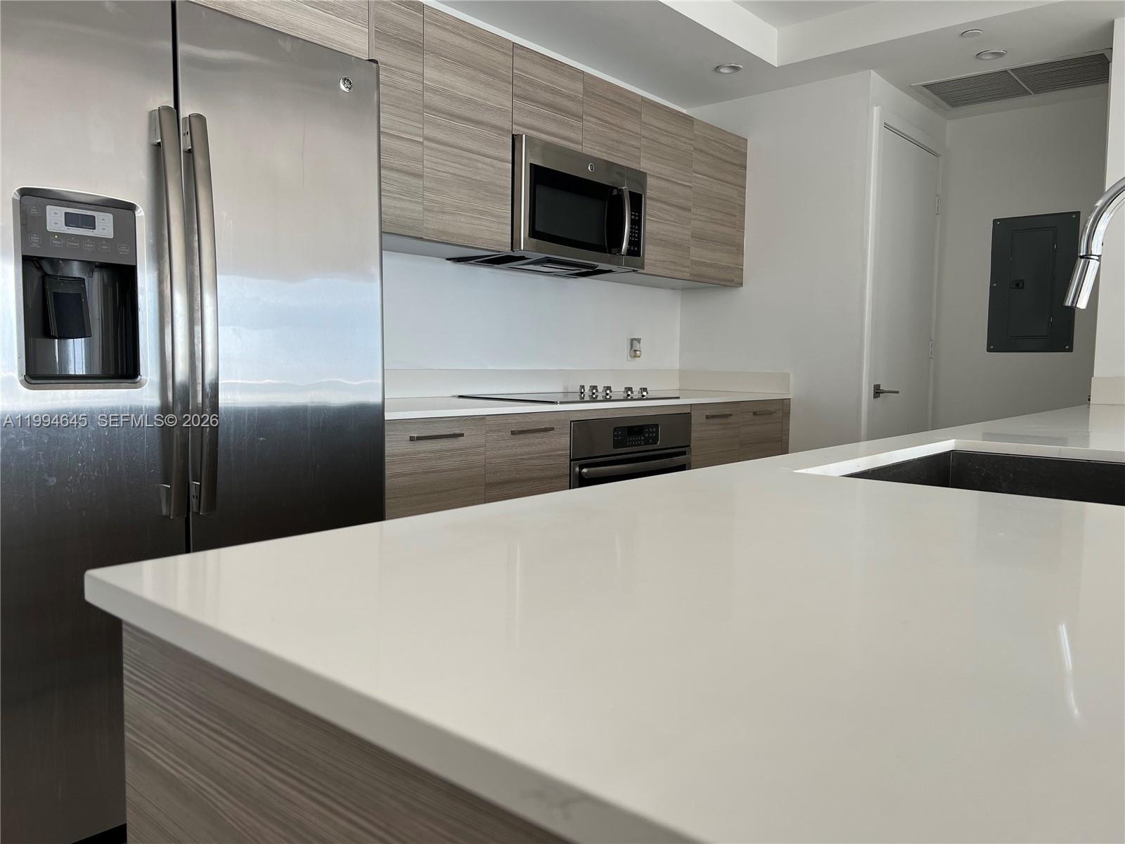 121 NE 34th St #1207 Miami, FL 33137