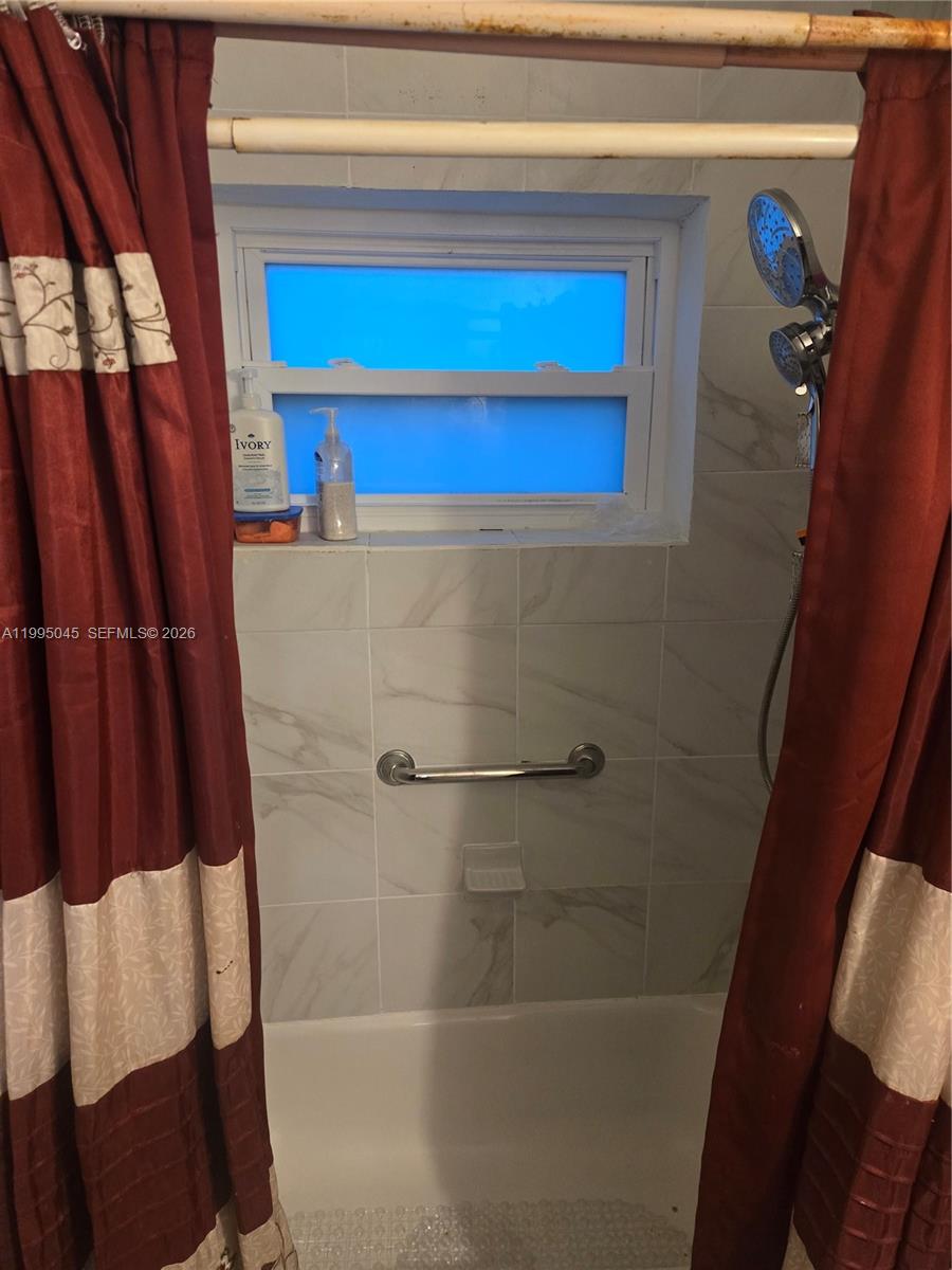 10425 SW 146th Ter Miami, FL 33176