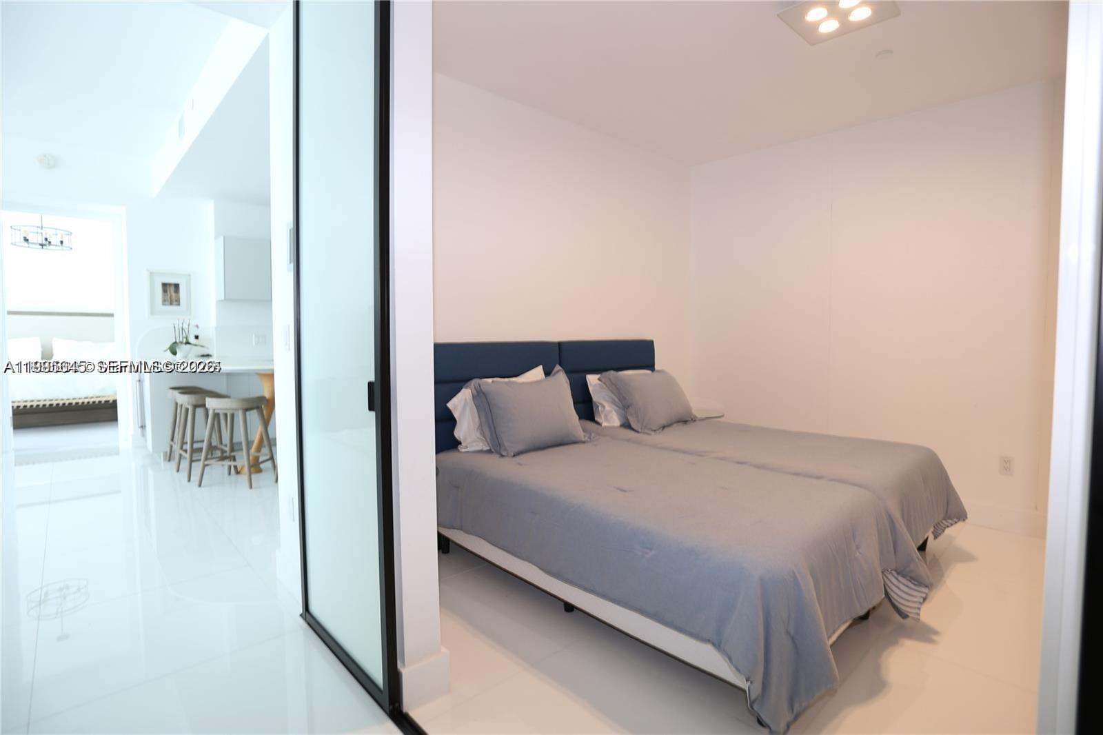 image Jade Signature8