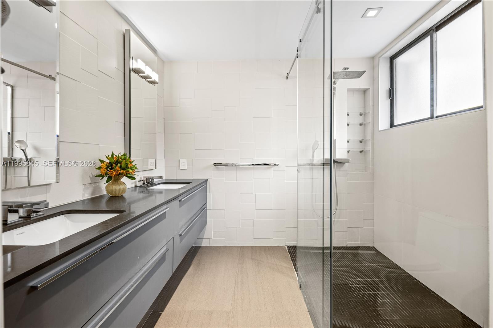 4002 Kumquat Ave Miami, FL 33133