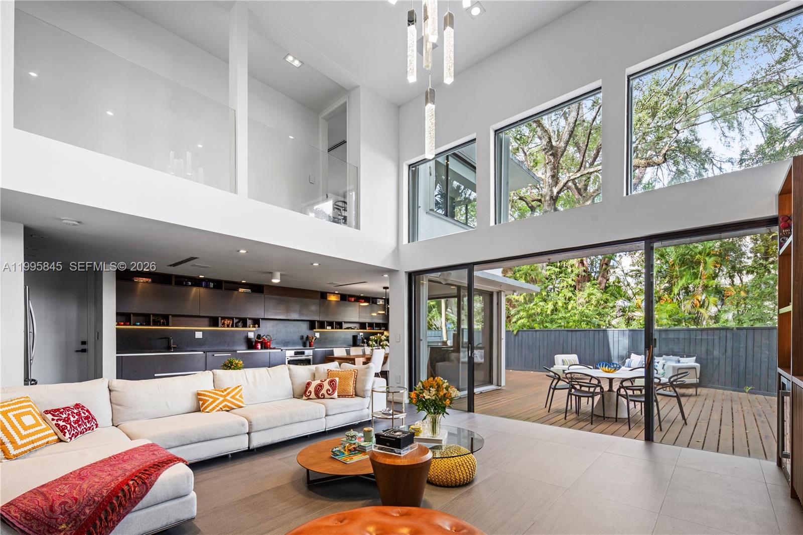 4002 Kumquat Ave Miami, FL 33133