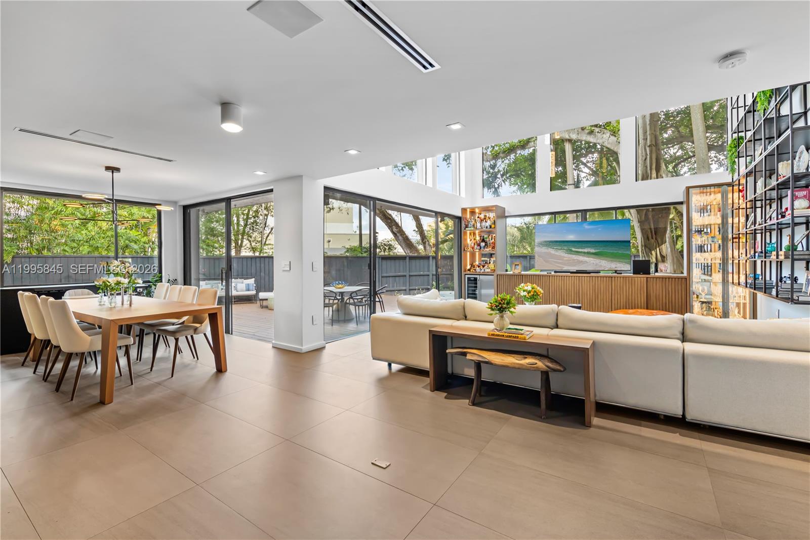 4002 Kumquat Ave Miami, FL 33133