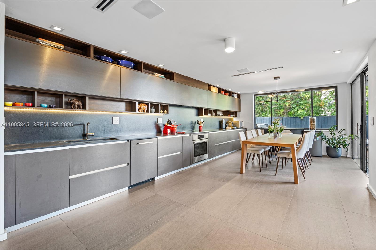 4002 Kumquat Ave Miami, FL 33133