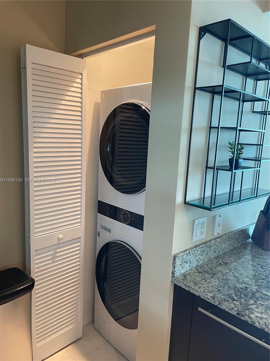 image The Plaza on Brickell West17