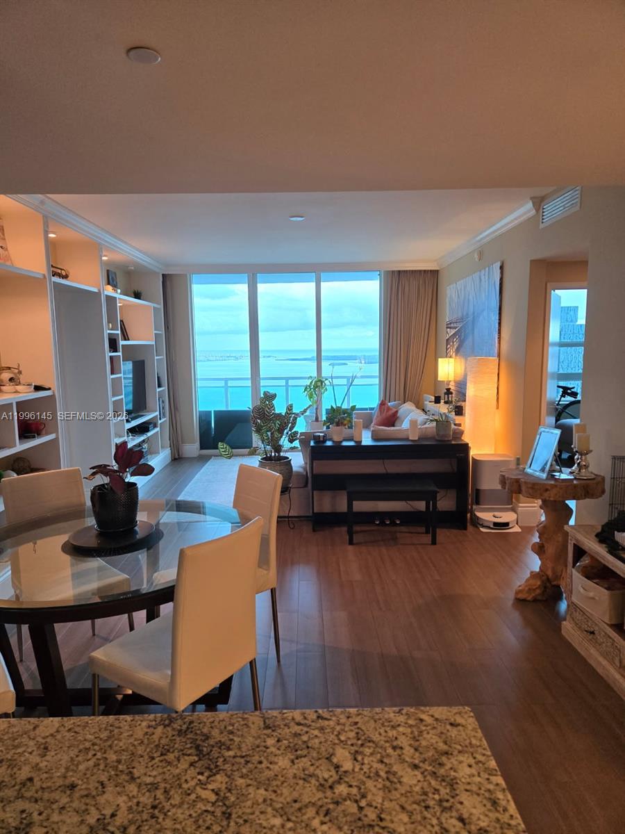 image The Plaza on Brickell West23