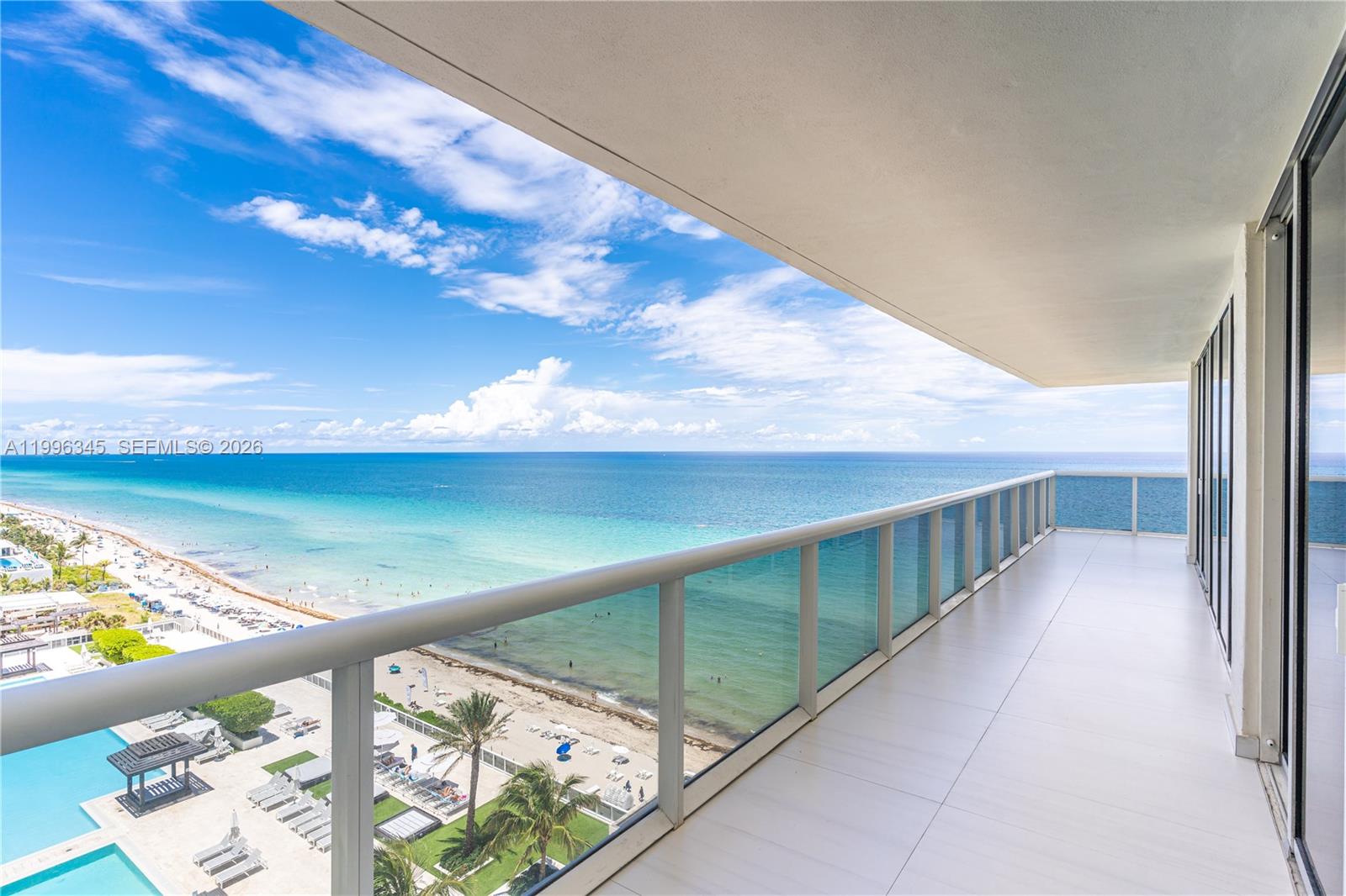 image Beach Club 237