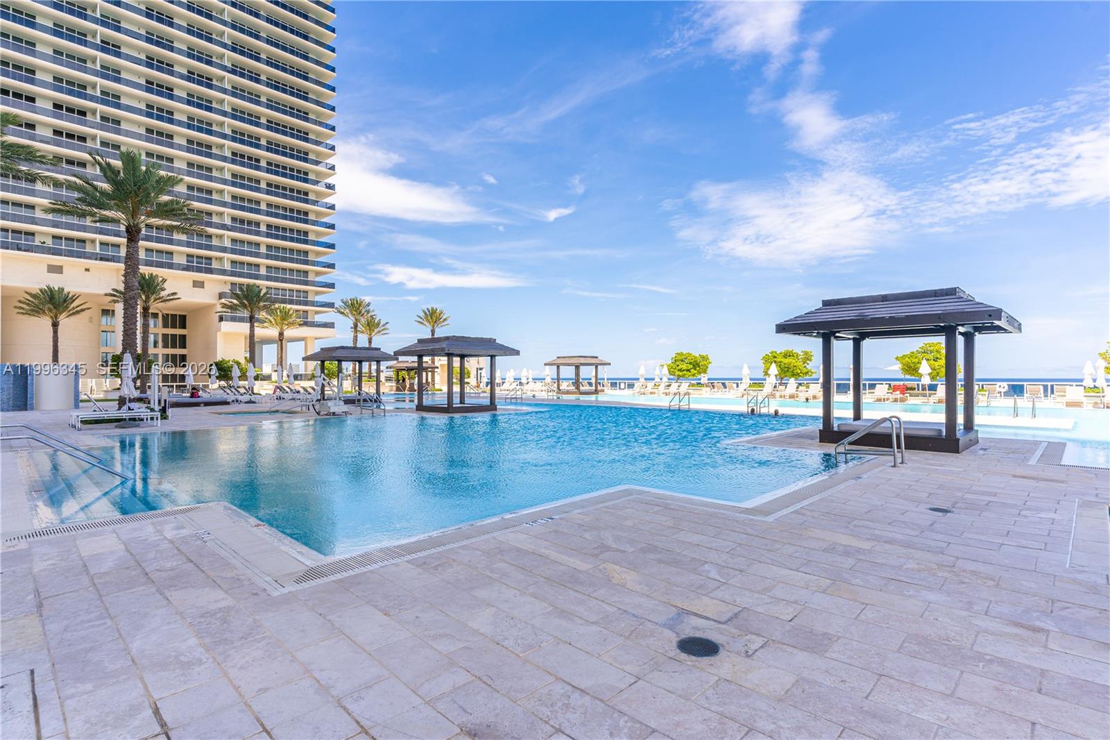 image Beach Club 239