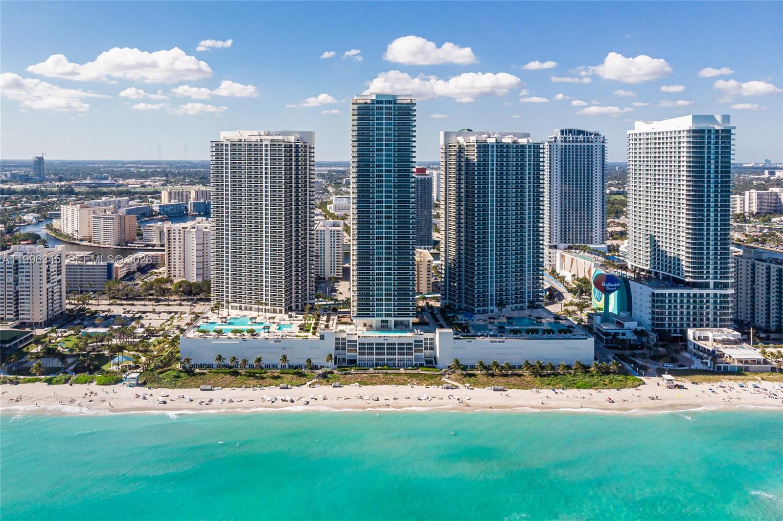 image Beach Club 244