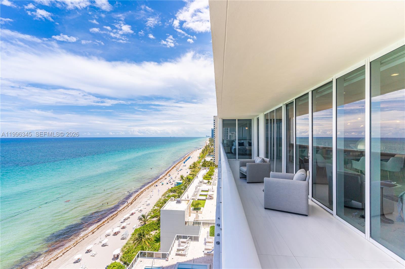 image Beach Club 245
