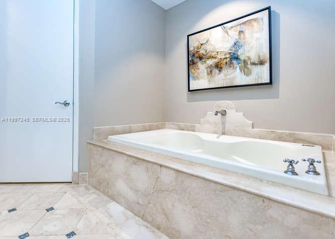 100 S Pointe Dr #3101 Miami Beach, FL 33139