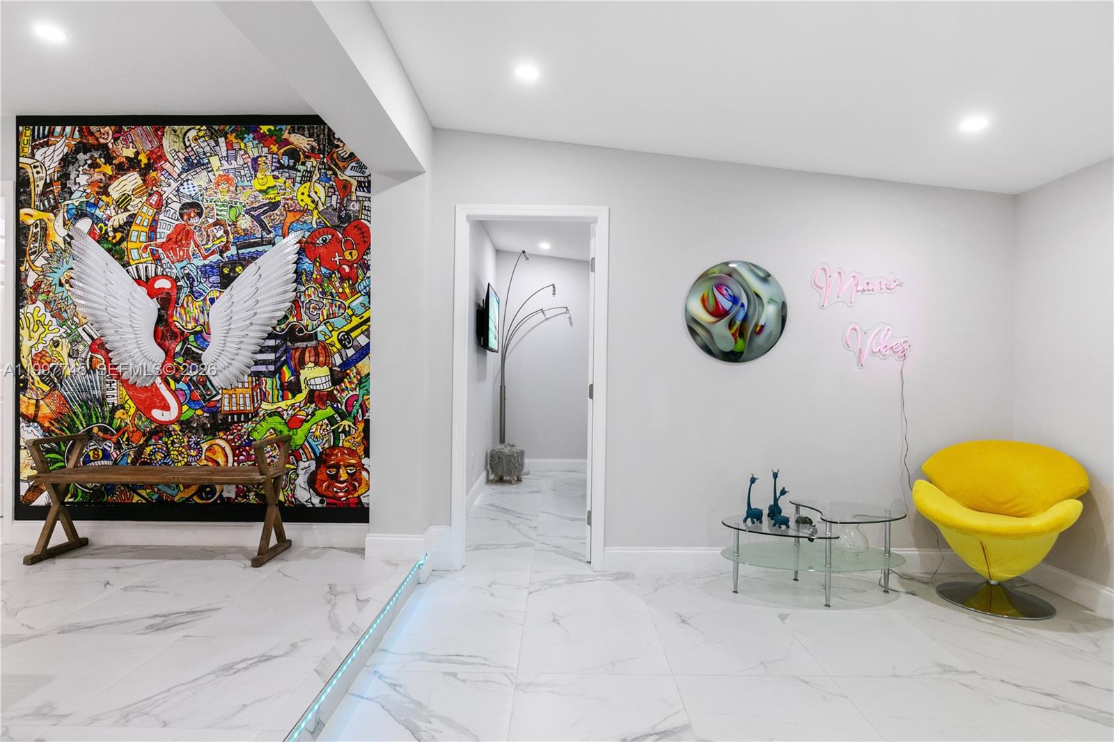 2376 NW 2nd St Miami, FL 33125