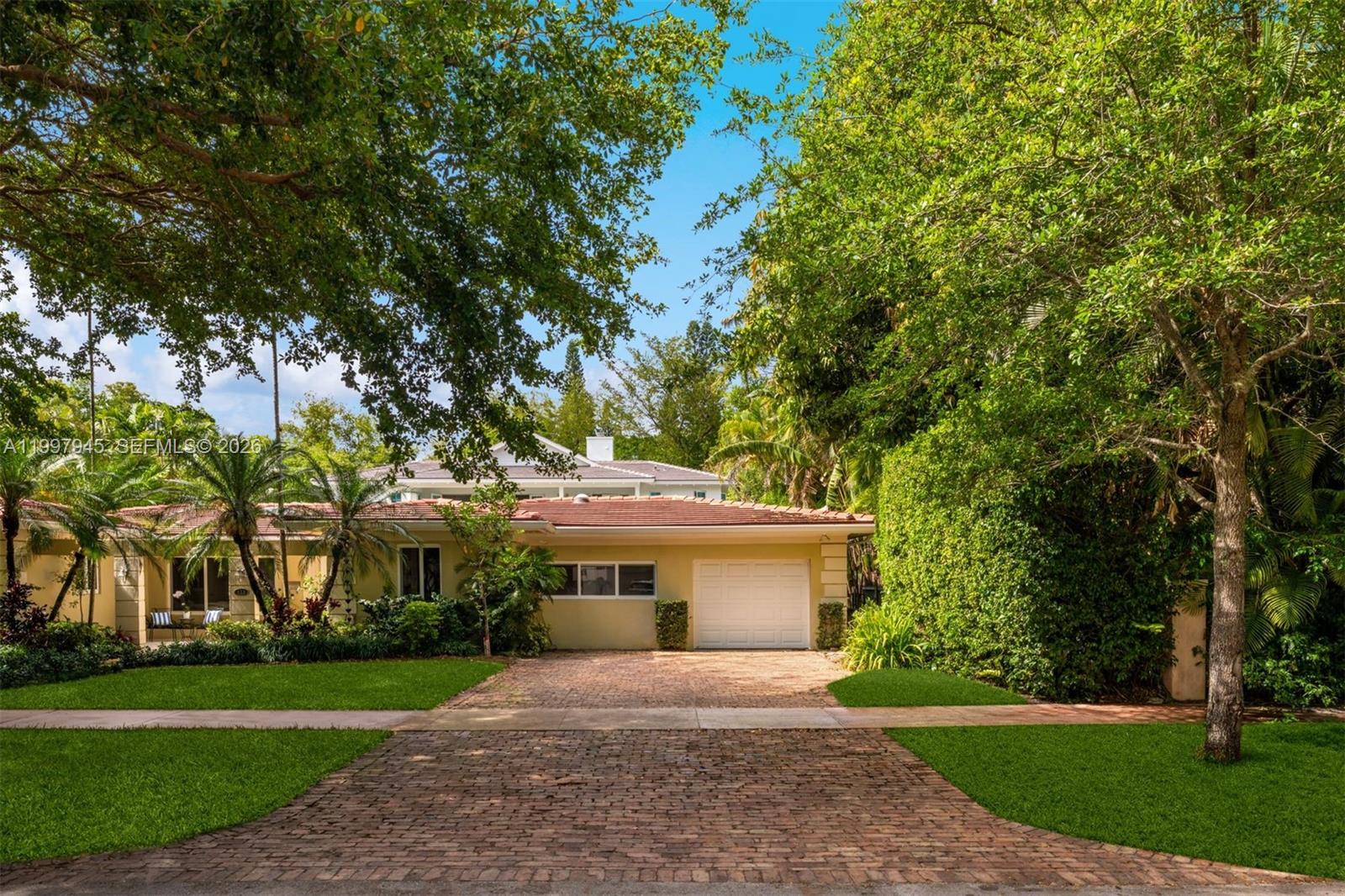 611 Santurce Ave Coral Gables, FL 33143