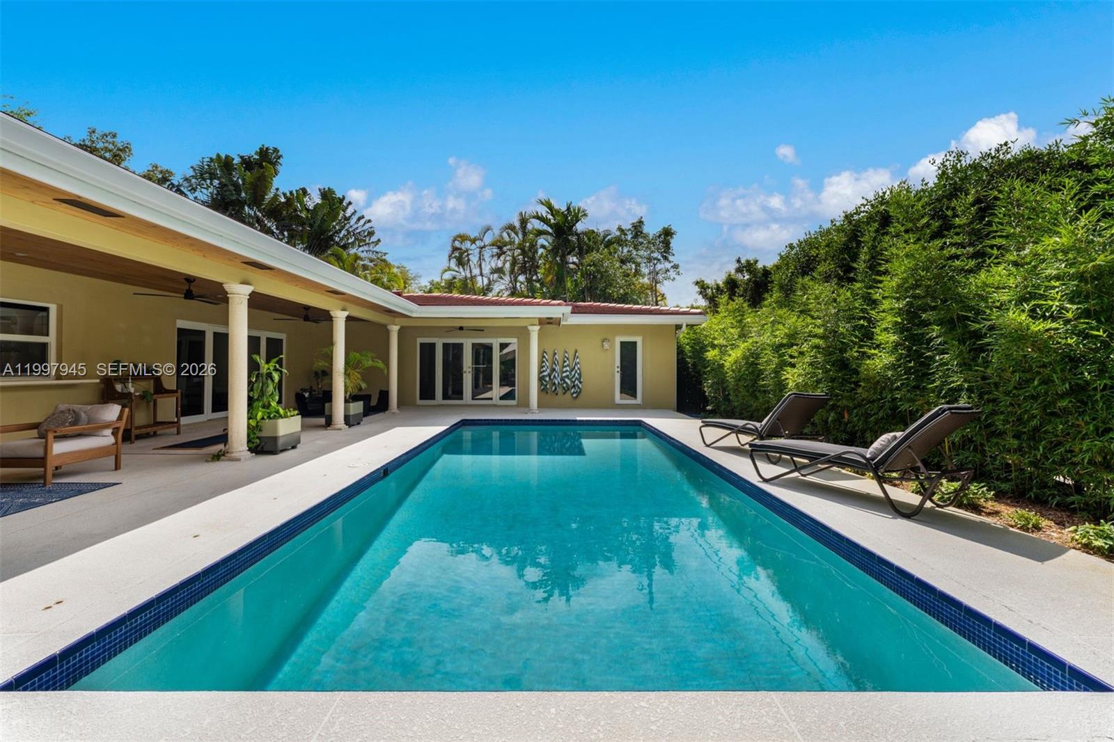 611 Santurce Ave Coral Gables, FL 33143