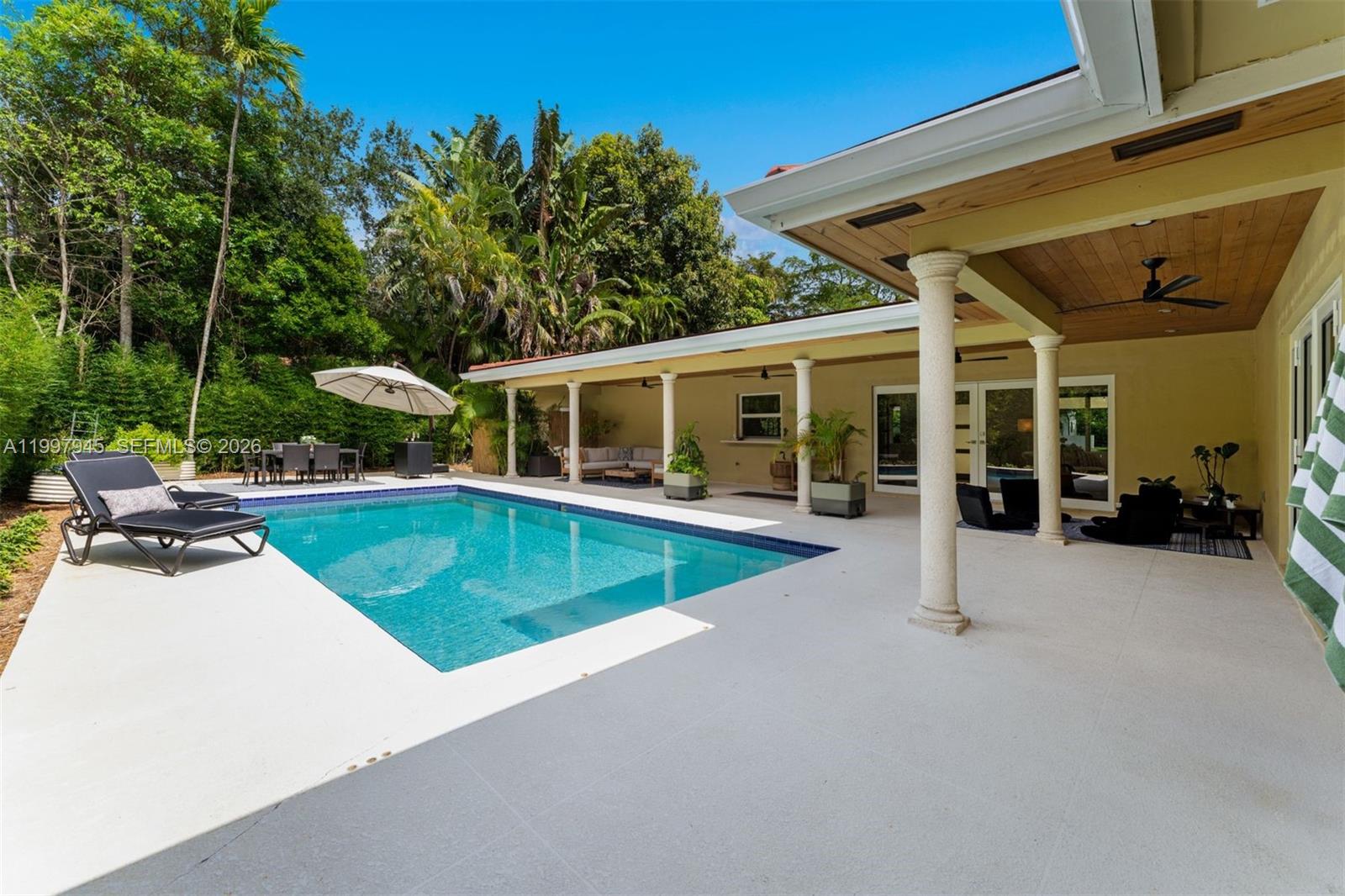 611 Santurce Ave Coral Gables, FL 33143